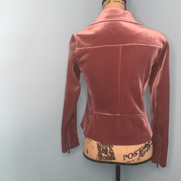 Vince Camuto XS Gilded Rose Velvet Jacket: Mauve - Picture 5 of 7